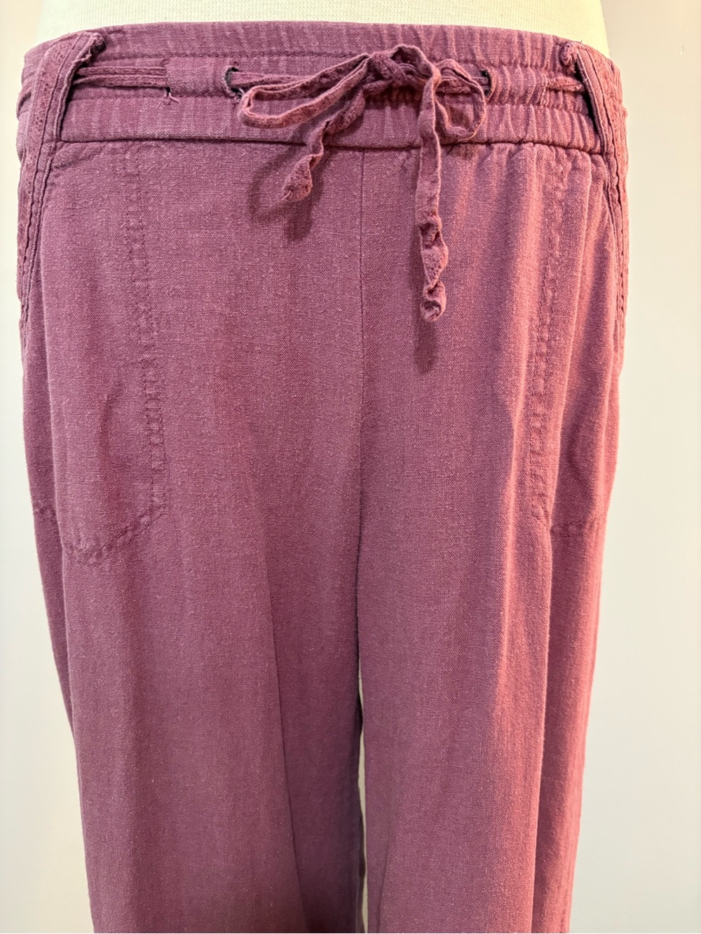 Relaxed Drawstring Pants - Picture 2 of 11